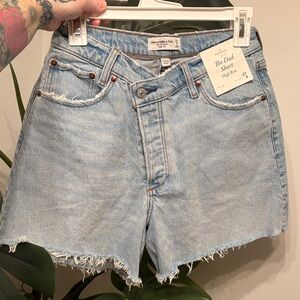 Abercrombie curve love shorts
